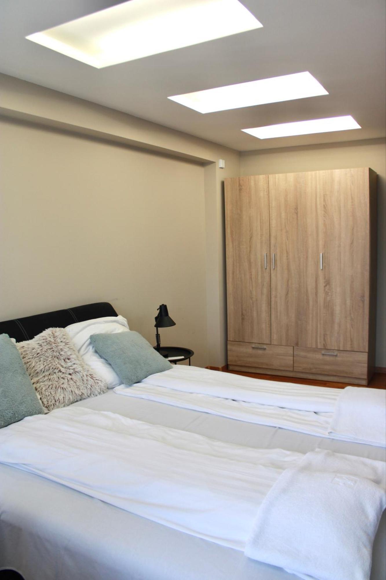 Klapka-Lak Apartman Eger Esterno foto